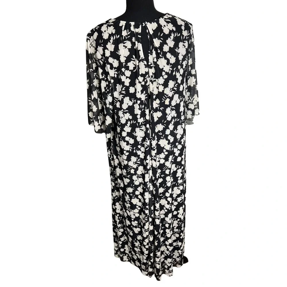 Girl With Curves Petite Mesh Flutter Sleeve Maxi Dress Black Floral NWOT Size LP - Picture 3 of 8